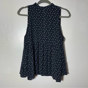 American Eagle Outfitters, Cold Shoulder Boho Shirt. Size Medium. Excellent cond